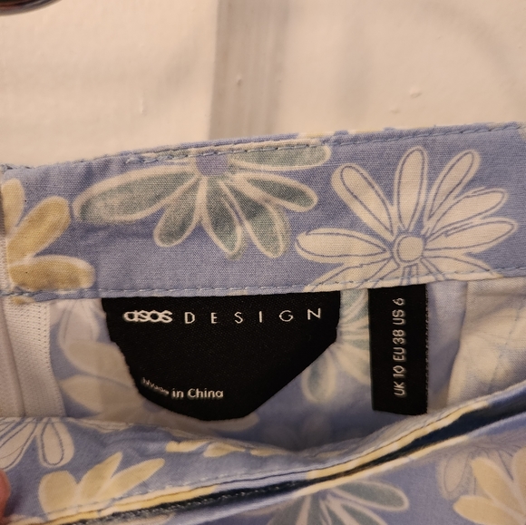 🌸 ASOS Baby Blue Floral Skort🌸 - Picture 3 of 3